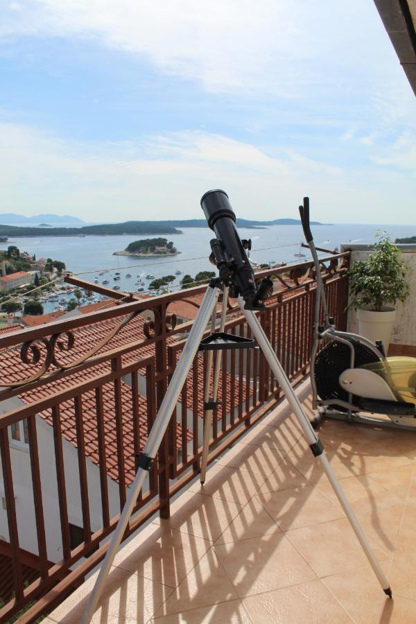 Nikola Leko Guest House Hvar Town Esterno foto