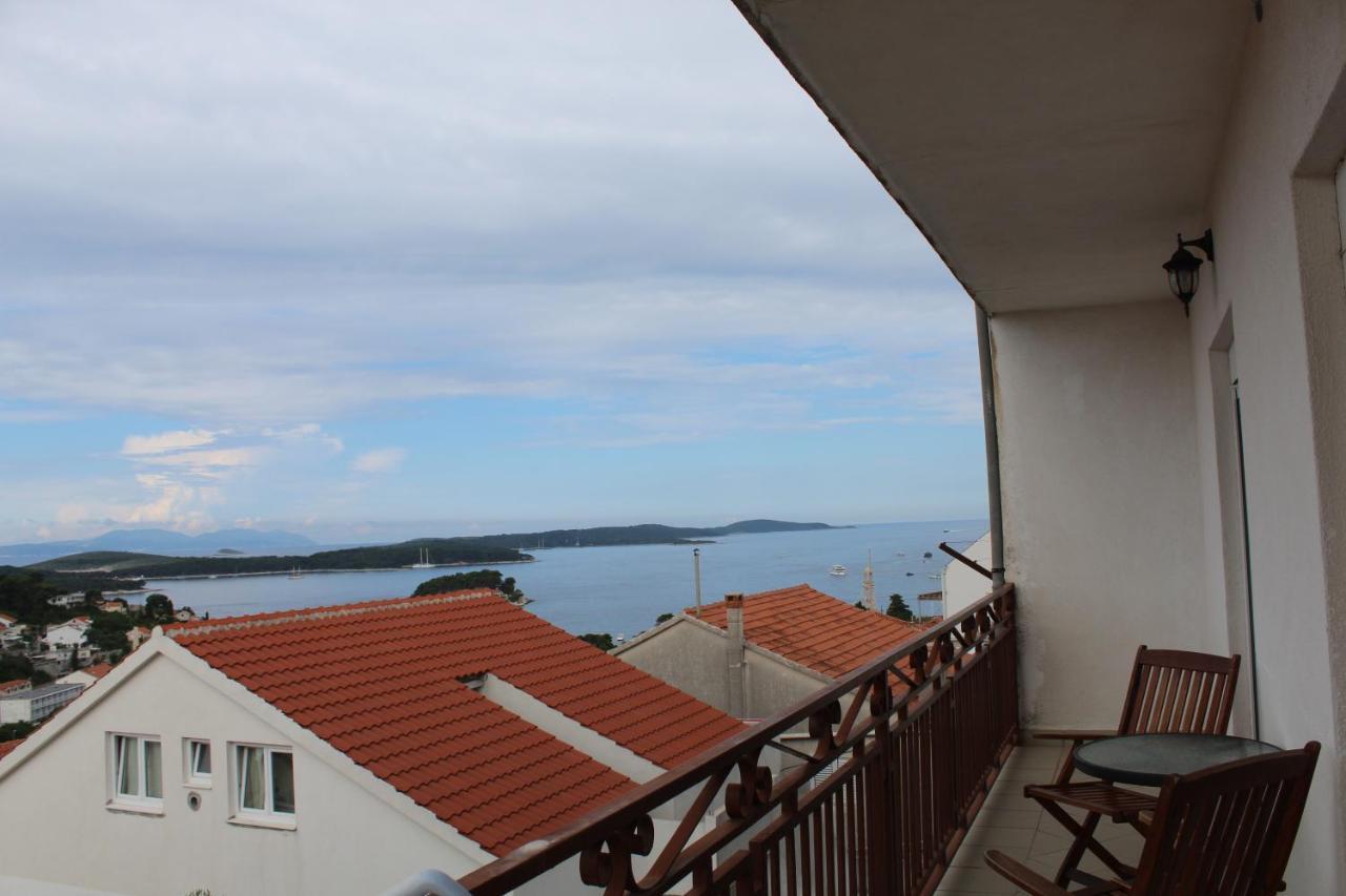 Nikola Leko Guest House Hvar Town Esterno foto